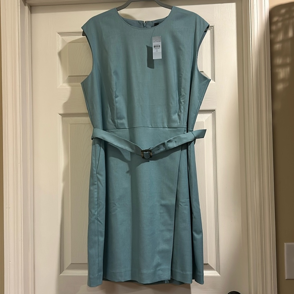 NWT Ann Taylor Belted Sheath Dress - Sz 16P